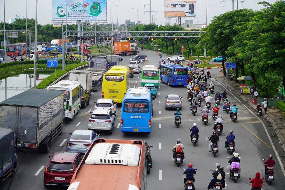 남부 지방 날씨는 낮에는 햇볕이 간헐적입니다. 사진: 찬푹
