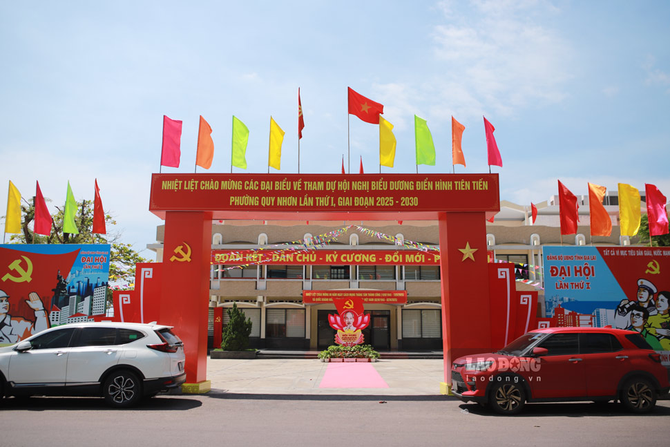 Quy Nhon Ward Hall (Gia Lai) address 47 Nguyen Hue. Photo: Hoai Phuong