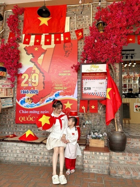 Gioi tre hao hung check - in. Anh: Khanh Linh