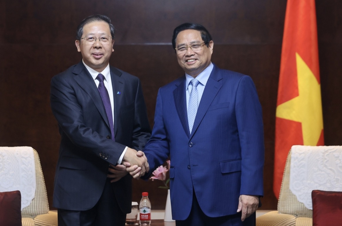Politburo member and Prime Minister Pham Minh Chinh received Chairman of the Board of Directors of Huadian Science and Technology Group (Hoa Dien) Bang Cuong Binh. Photo: VGP
