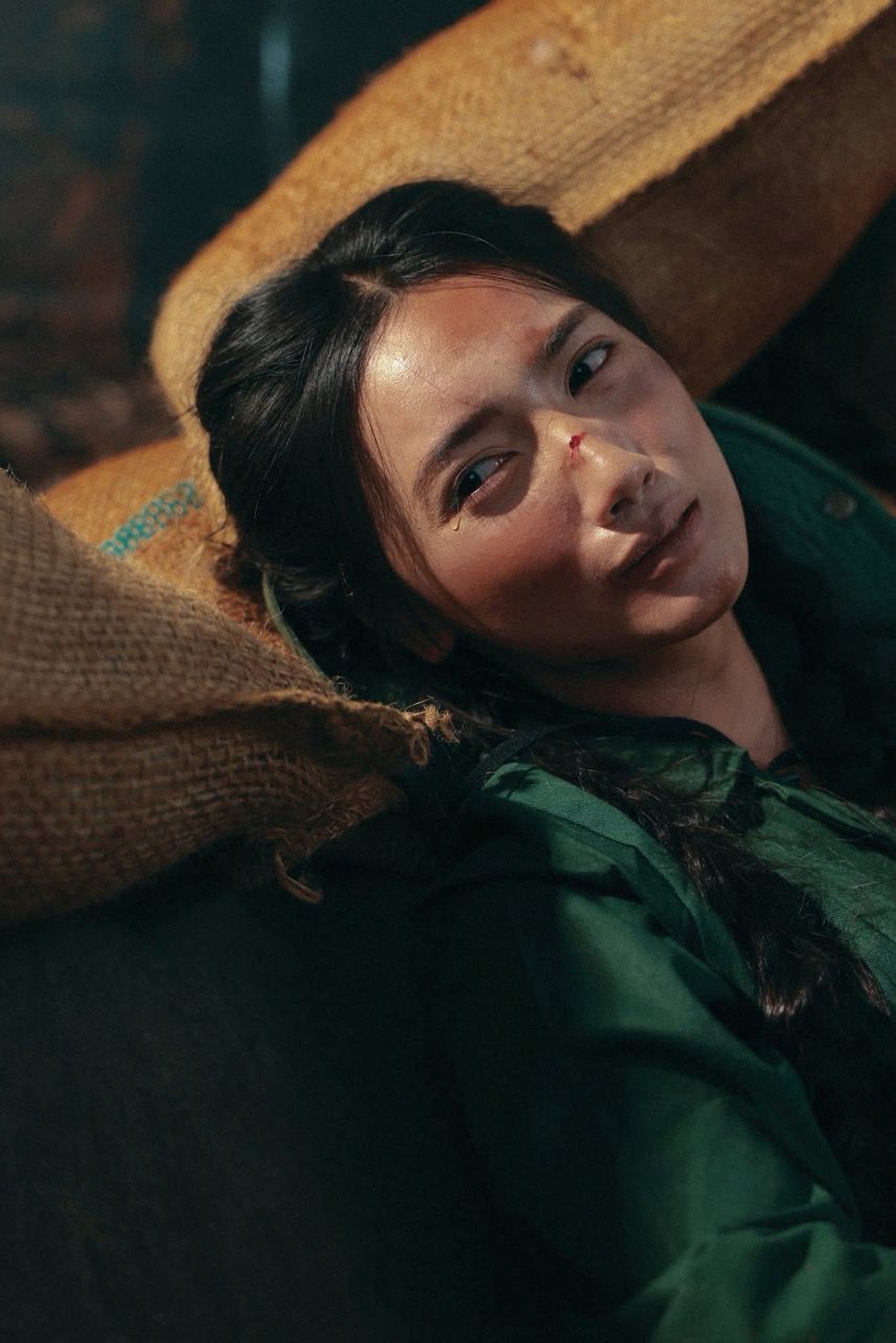 Chia se ve y tuong, Thuy Hang cho biet: “Minh muon gui gam thong diep ve ve dep binh di ma thanh tao cua phu nu Viet, dong thoi tri an lich su, the hien niem tu hao dan toc truoc them Quoc khanh”.