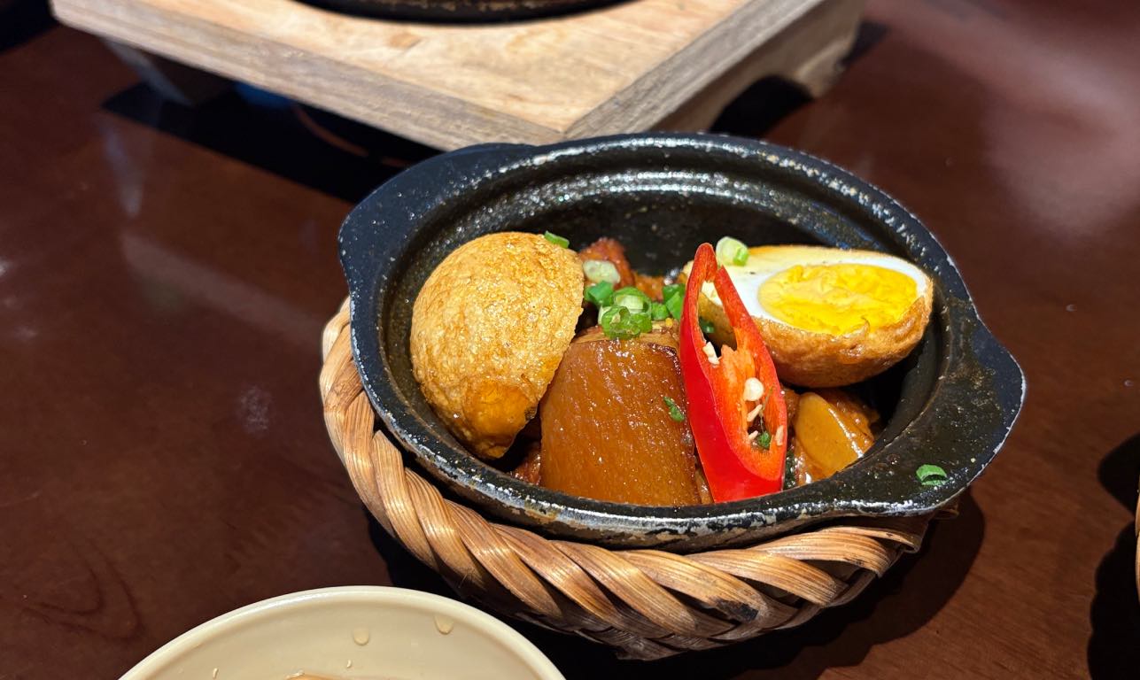 Eating late can lead to snoring. Photo: Thuc Quyen