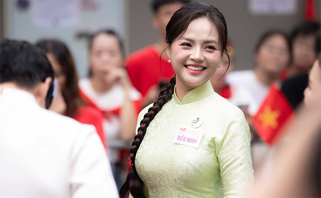 Thu Quynh in the A80 rehearsal. Photo: Trung Kien