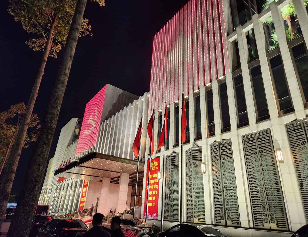 The National Assembly House and the headquarters of the National Assembly agencies are open to serve the people on the occasion of National Day. Photo: Anh Huy.