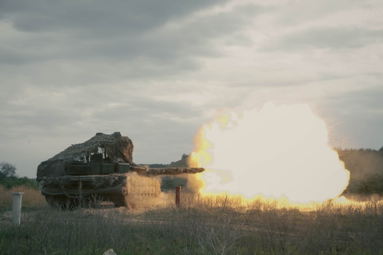 Tanques del ejercito ruso en un campo de entrenamiento en Lugansk. Foto: Ministerio de Defensa ruso