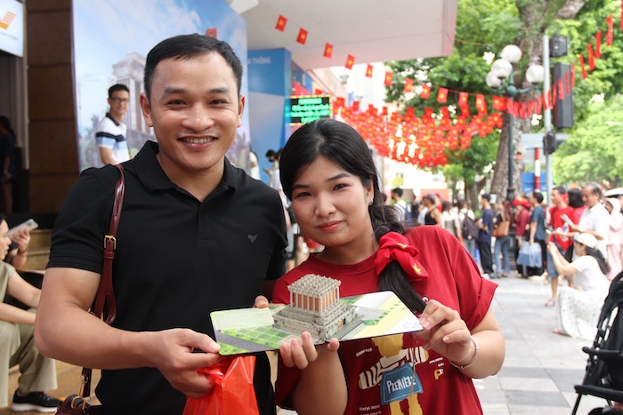 Faites la queue a partir de l'obscurite pour posseder le modele 3D Lang Bac version speciale.