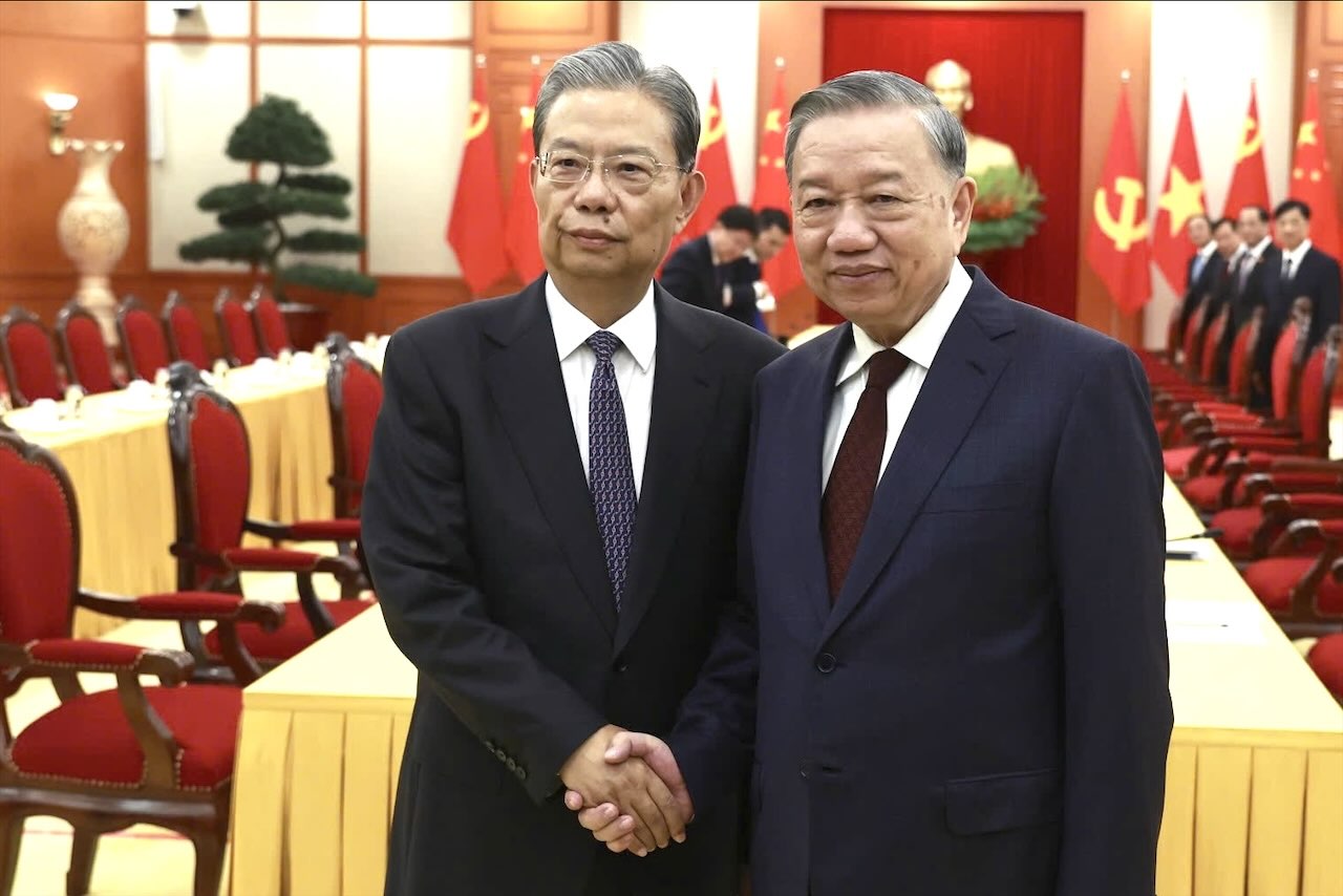 General Secretary To Lam received Chief People's Artist of China Zhao Lusi. Photo: Hai Nguyen