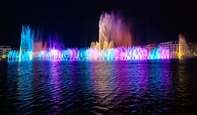 Ra mắt dàn nhạc nước phun cao tới 90m bên bờ vịnh Hạ Long