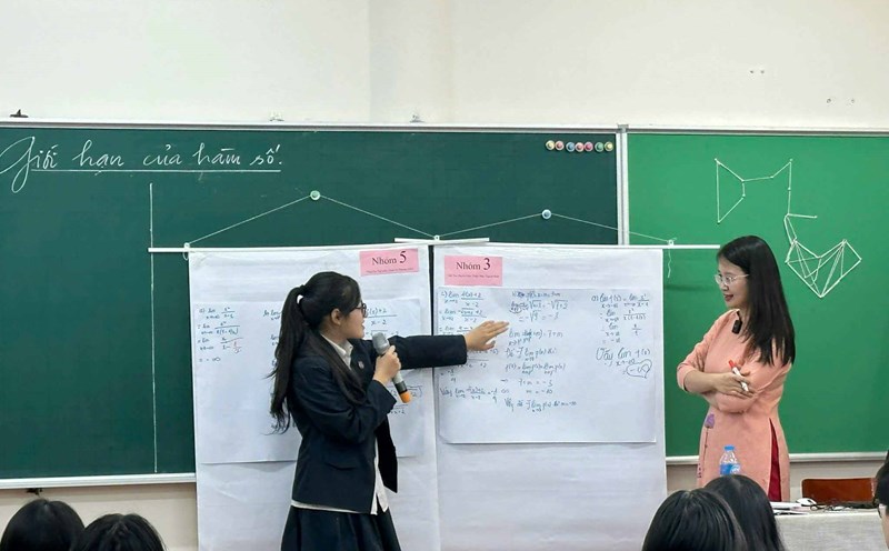 24h Education: The province signed 1,915 additional teacher contracts in the new school year. Photo: Van Trang