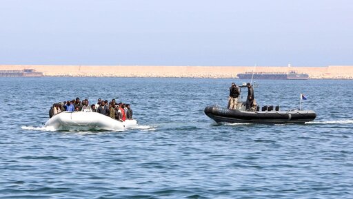 영국 정부는 불법 인신매매 서비스와 관련된 새로운 혐의를 추가했습니다. 사진: AFP