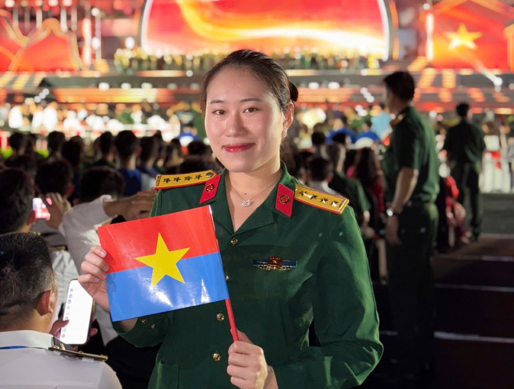 Female soldier Tran Thach Thao participated in parading and parade training 3 times to serve major national holidays. Photo: Interviewee