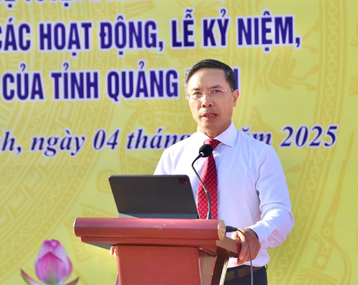 Ong Pham Duc An - Pho Bi thu Tinh uy, Chu tich UBND Quang Ninh - phat bieu tai buoi le ra quan tan cong, tran ap toi pham. Anh: Cong an tinh Quang Ninh