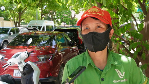 Khuon mat ung do, mo hoi lien tuc chay thanh dong tren tran va ma cua ba Hoang Thi Ngan.