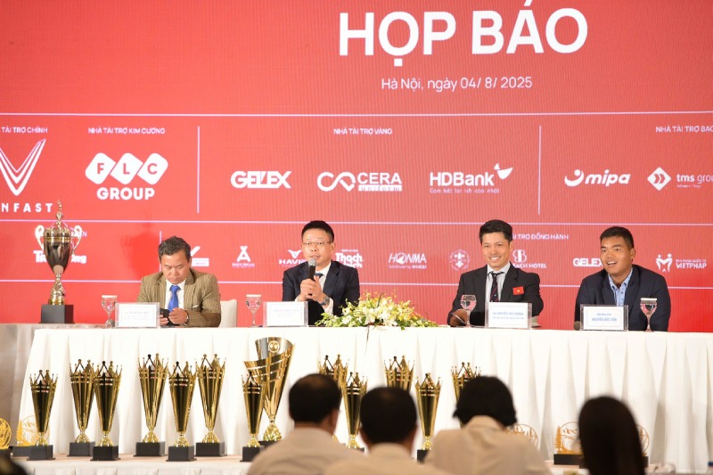 Hop bao giai vo dich golf Quoc gia 2025. Anh: Nhu Y