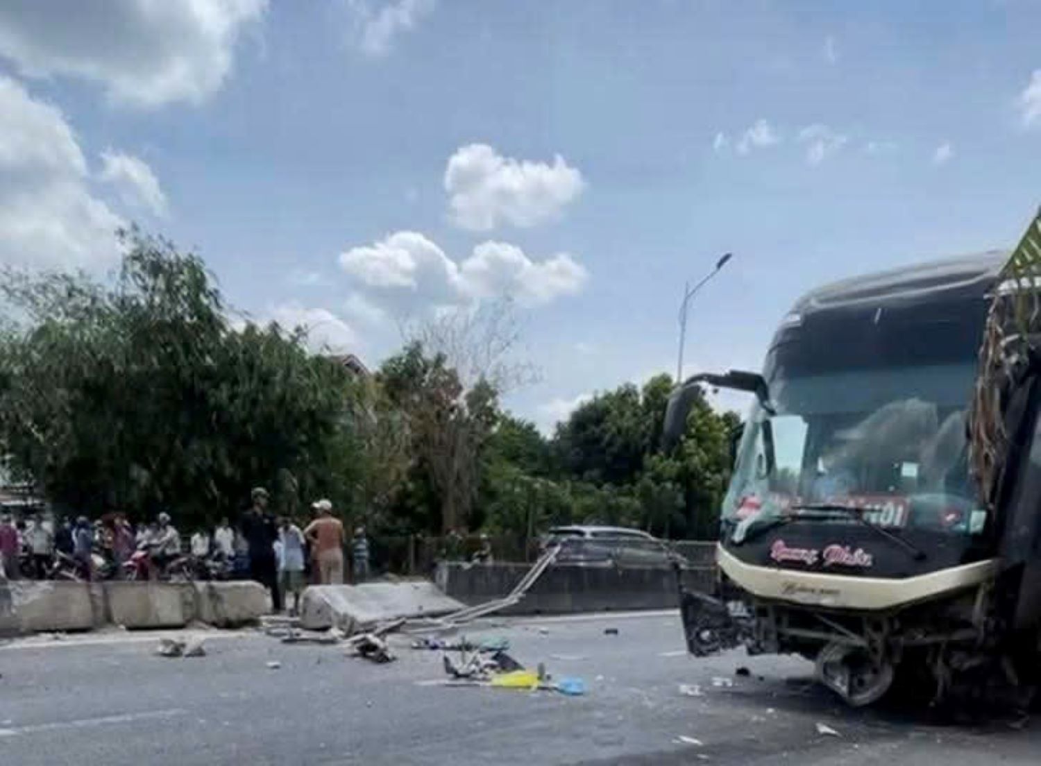 Scene de l'accident qui a tue 2 hommes a Dak Lak. Photo : Thanh Thanh