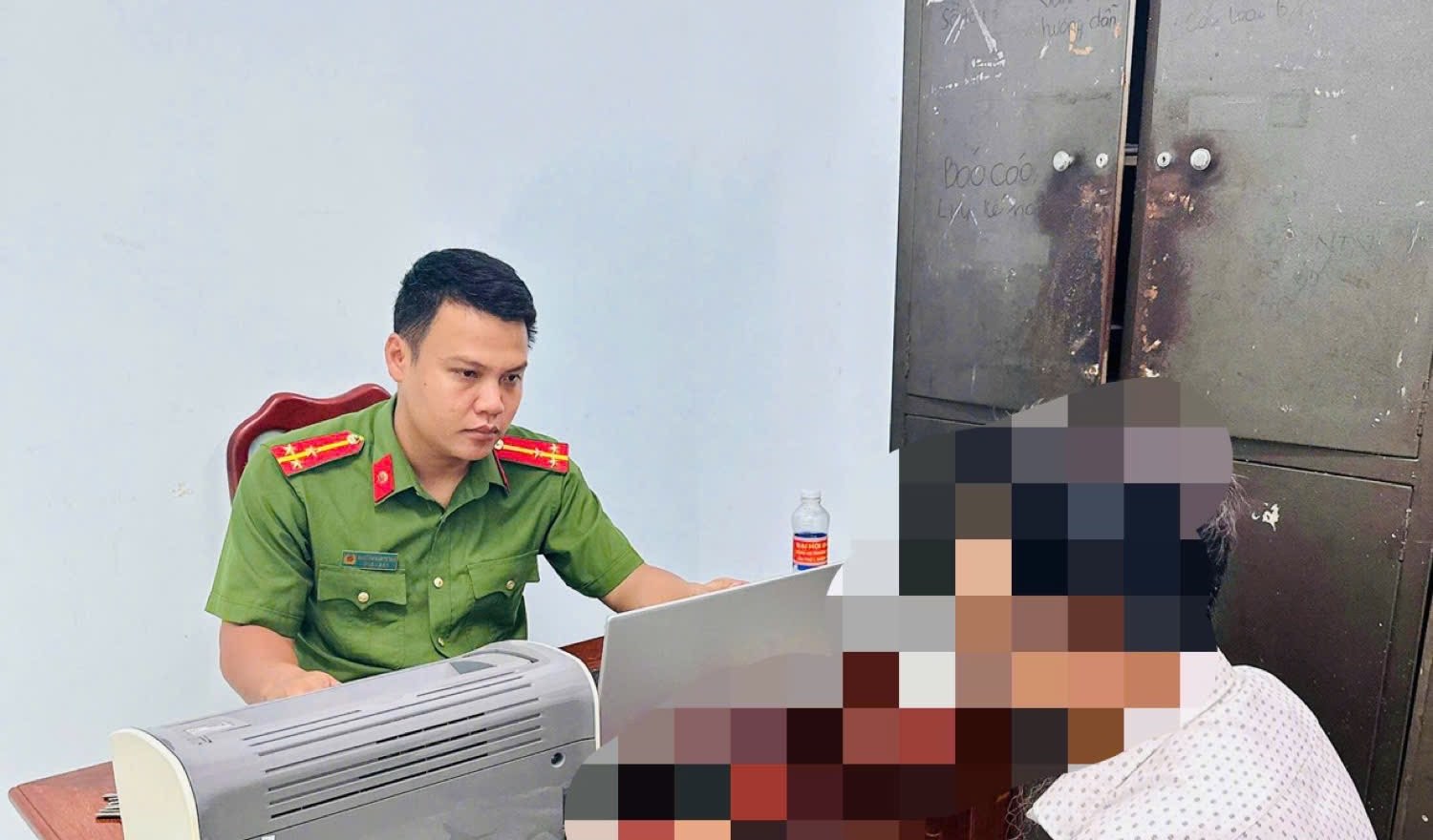 Công an phường Phước Long đã kịp thời ngăn chặn thành công 2 vụ lừa đảo nhằm vào người dân. Ảnh: Công an tỉnh Đồng Nai