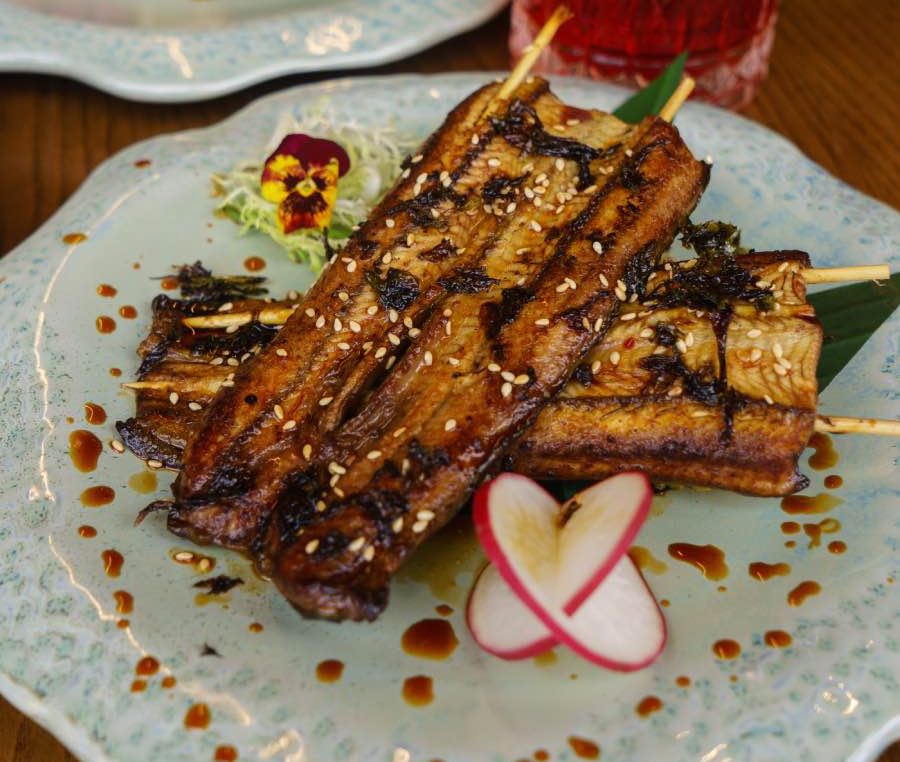 El plato de luon dong xien nuong rong bien es popular entre muchos comensales. Foto: NVCC