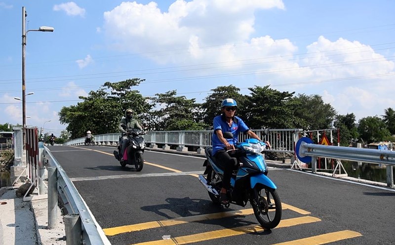 The bridge connecting the two old districts in Ho Chi Minh City has been expanded, people are excited because it escapes congestion