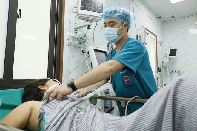 Bệnh viện Bạch Mai bác thông tin sai lệch cứ tăng 1 độ C thì nguy cơ đột quỵ tăng 10%