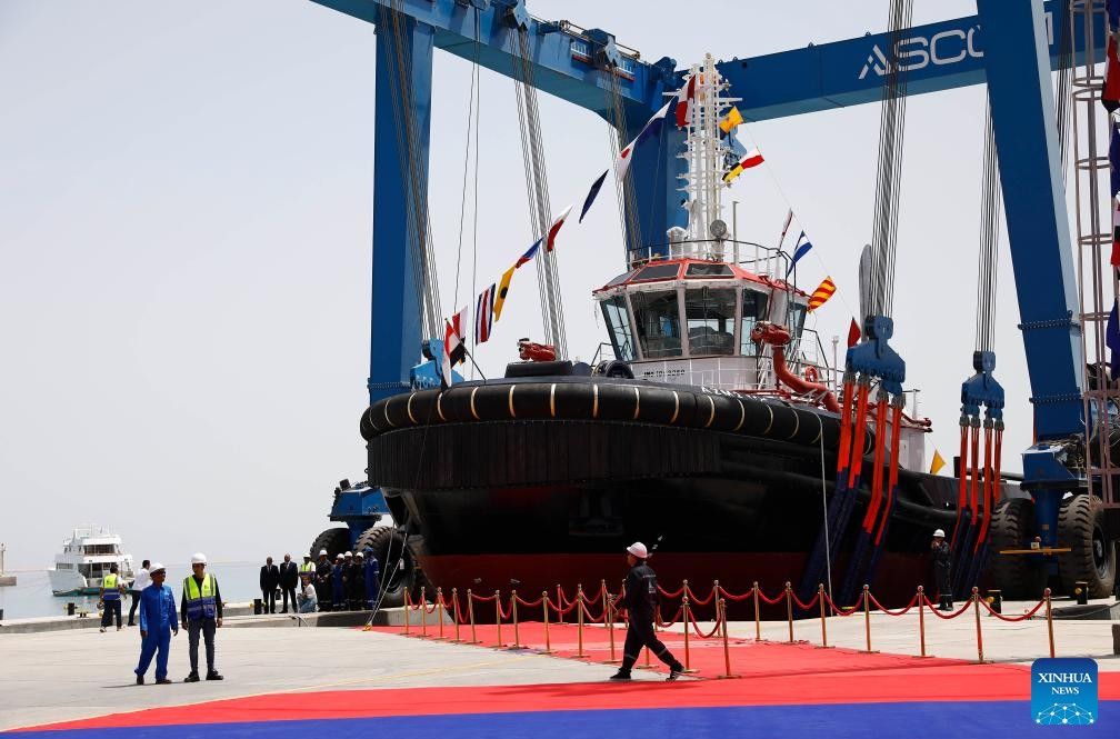 Co quan Quan ly Kenh dao Suez dua vao hoat dong 2 tau lai dat tu dong, nam trong chien luoc hien dai hoa doi tau bang cong nghe tien tien. Anh: Xinhua