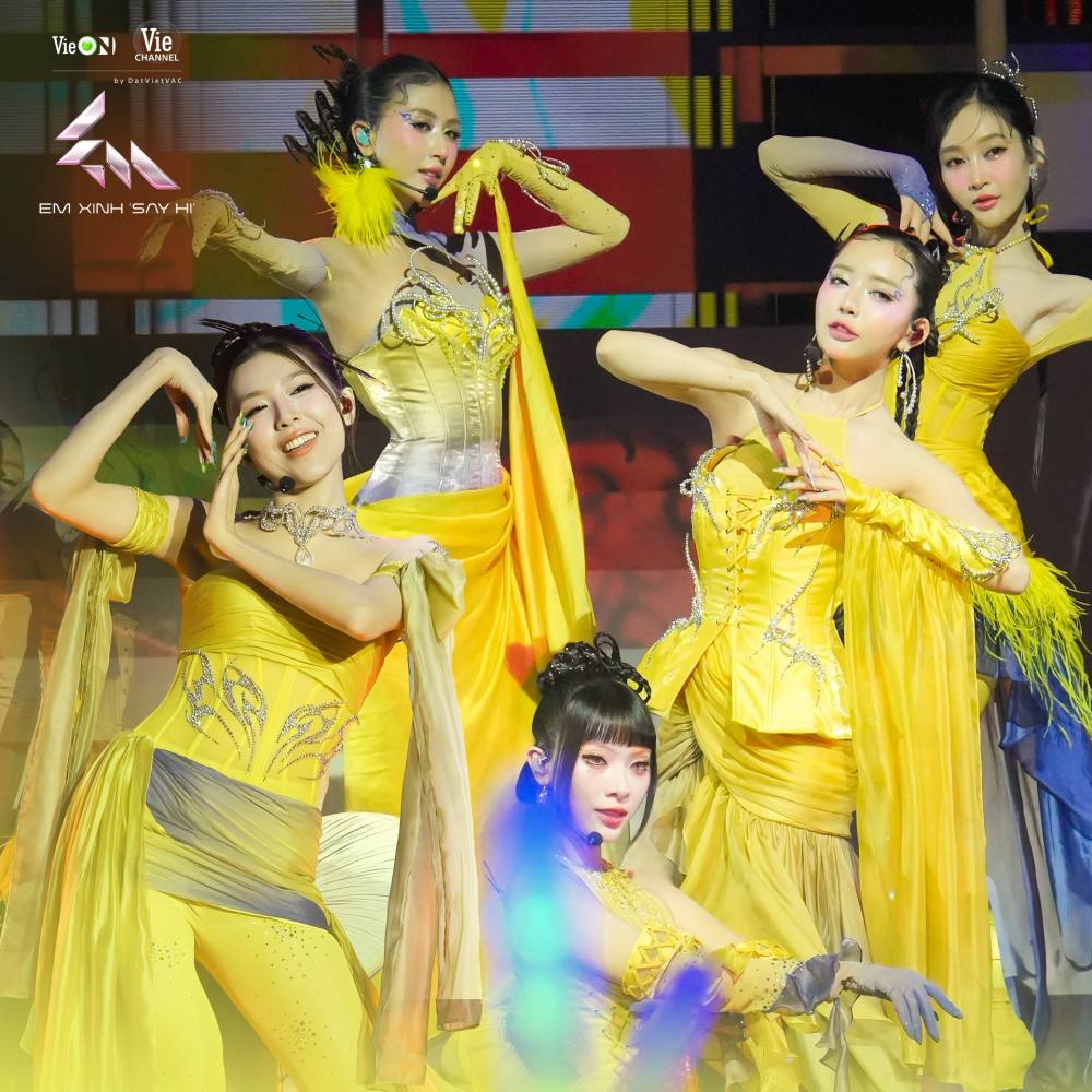 Tiet muc “Bac thang len hoi ong troi” duoc danh gia cao ve trang phuc, dan dung nhung khong nhan ket qua nhu ki vong. Anh: NSX Em xinh say hi
