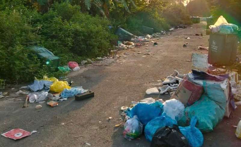 UBND xã Bà Nà, Đà Nẵng phản hồi về kiến nghị di dời điểm tập kết rác ô nhiễm. Ảnh: Người dân cung cấp 
