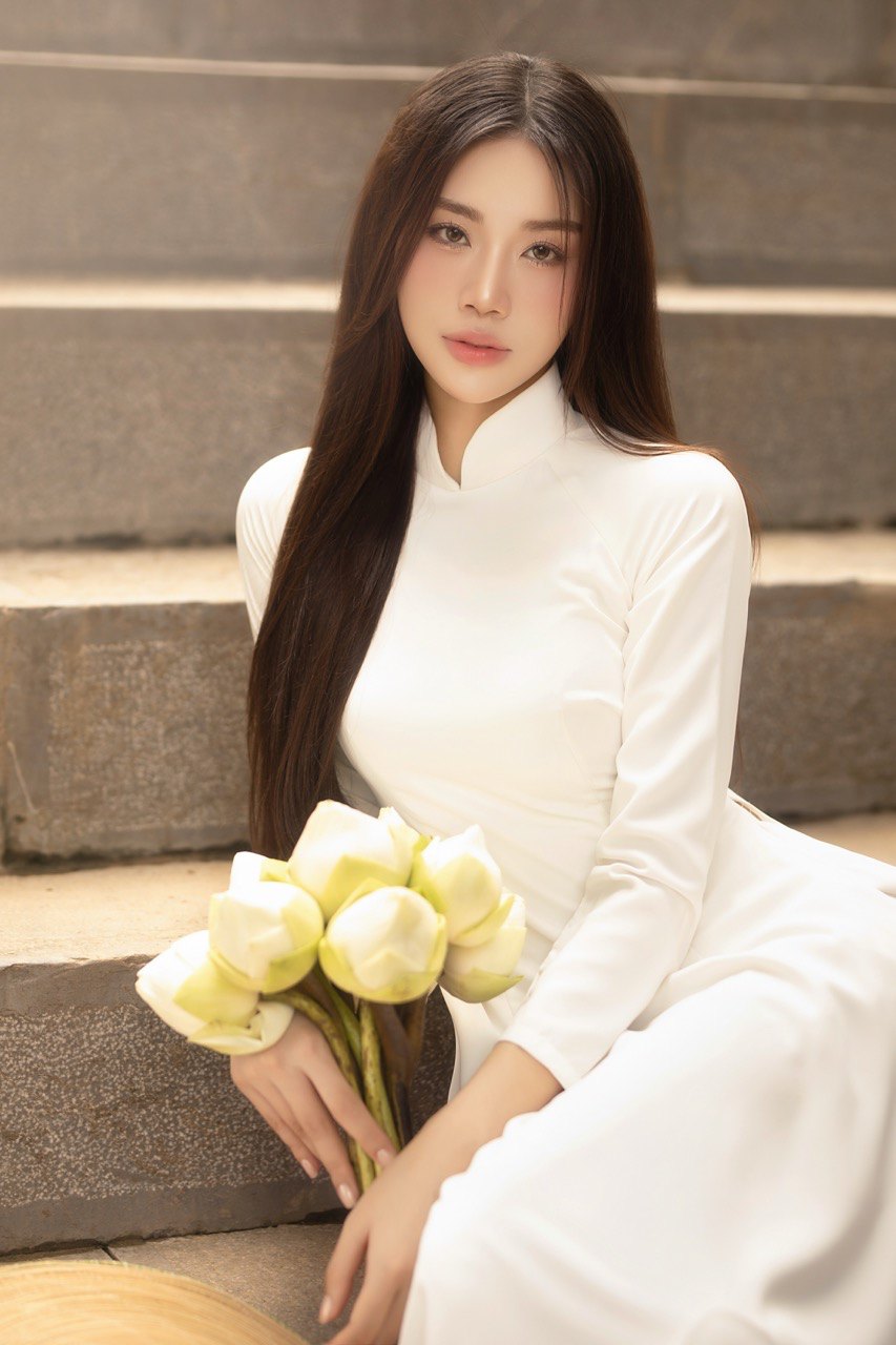 Trong dem chung ket, nguoi dep den tu Phu Tho ghi diem tuyet doi nho phong thai tu tin, kha nang trinh dien cuon hut va phan ung xu thong minh. Voi man the hien an tuong, co da gianh ngoi vi A khoi 1 – ket qua xung dang cho hanh trinh no luc khong ngung nghi.