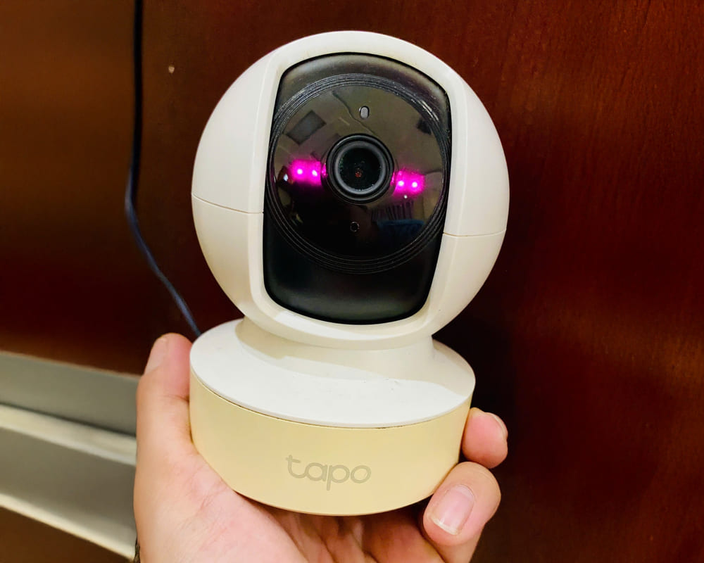 가정용 보안 감시 카메라 구매를 선택하기 전에 기준을 고려하십시오. 사진: Dang Khoa