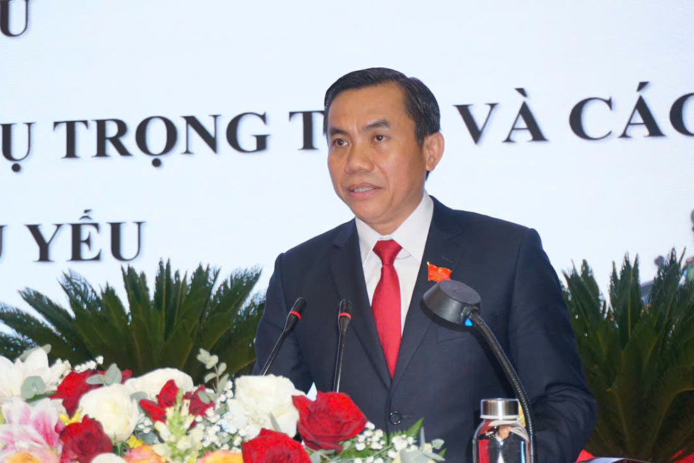 Secretary of Long An Ward (Tay Ninh Province) Le Cong Dinh spoke at the congress. Photo: Tran Trung