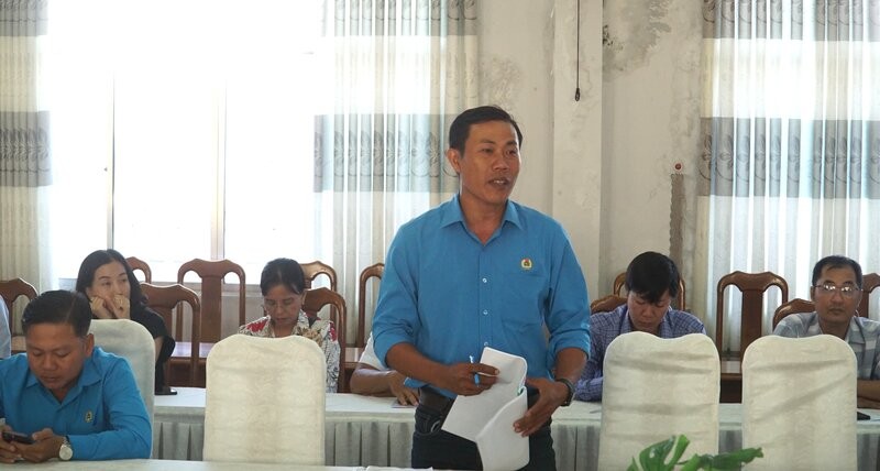 Chu tich cong doan doanh nghiep ngoai nha nuoc gop y tai hoi nghi. Anh: Nhat Ho