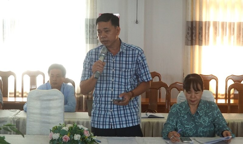 Ong Dang Minh Vu, Chu tich Cong doan phuong Tan Thanh, tinh Ca Mau dong gop y kien tai hoi nghi. Anh: Nhat Ho