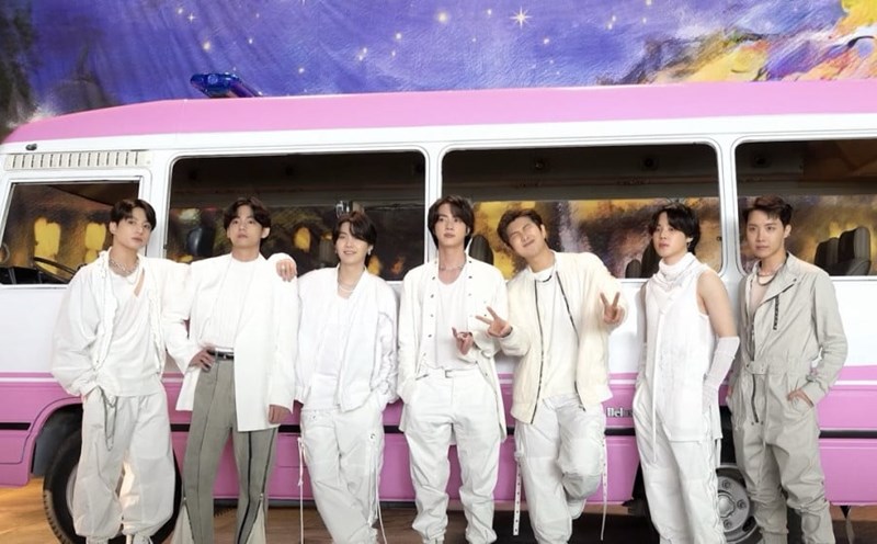 BTS band. Photo: Lotte.