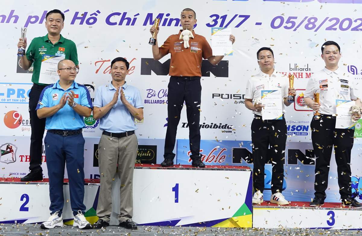 Tran Quyet Chien은 여전히 베트남 최고의 3륜 카롬 선수의 수준을 입증했습니다. 사진: Le Phong