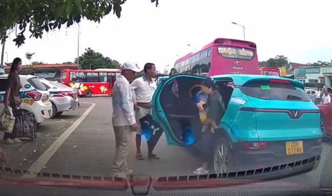 Xác định nguyên nhân taxi công nghệ bị đuổi ở bến xe Thái Nguyên