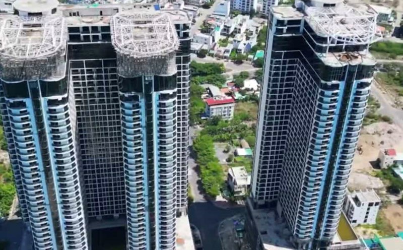 Khanh Hoa province has decided to collect 19,142m2 of greenhouses in area D used by the Ben Du Hotel Construction Company in 2017. Photo: Huu Long