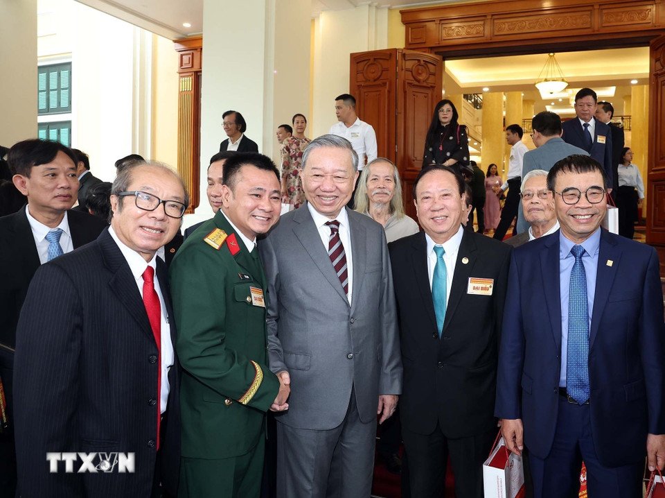 General Secretary To Lam met with intellectuals, scientists, and artists on August 6. Photo: VNA