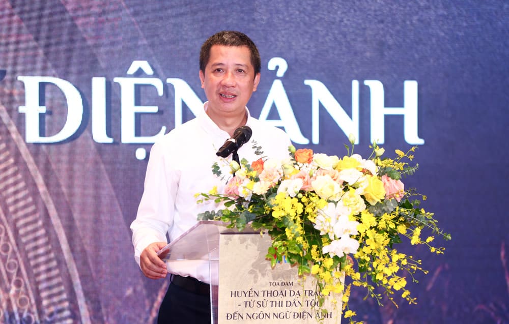 Tong Giam doc, Tong Bien tap Dai PT - TH Ha Noi - Nguyen Kim Khiem phat bieu tai toa dam. Anh: Ban to chuc