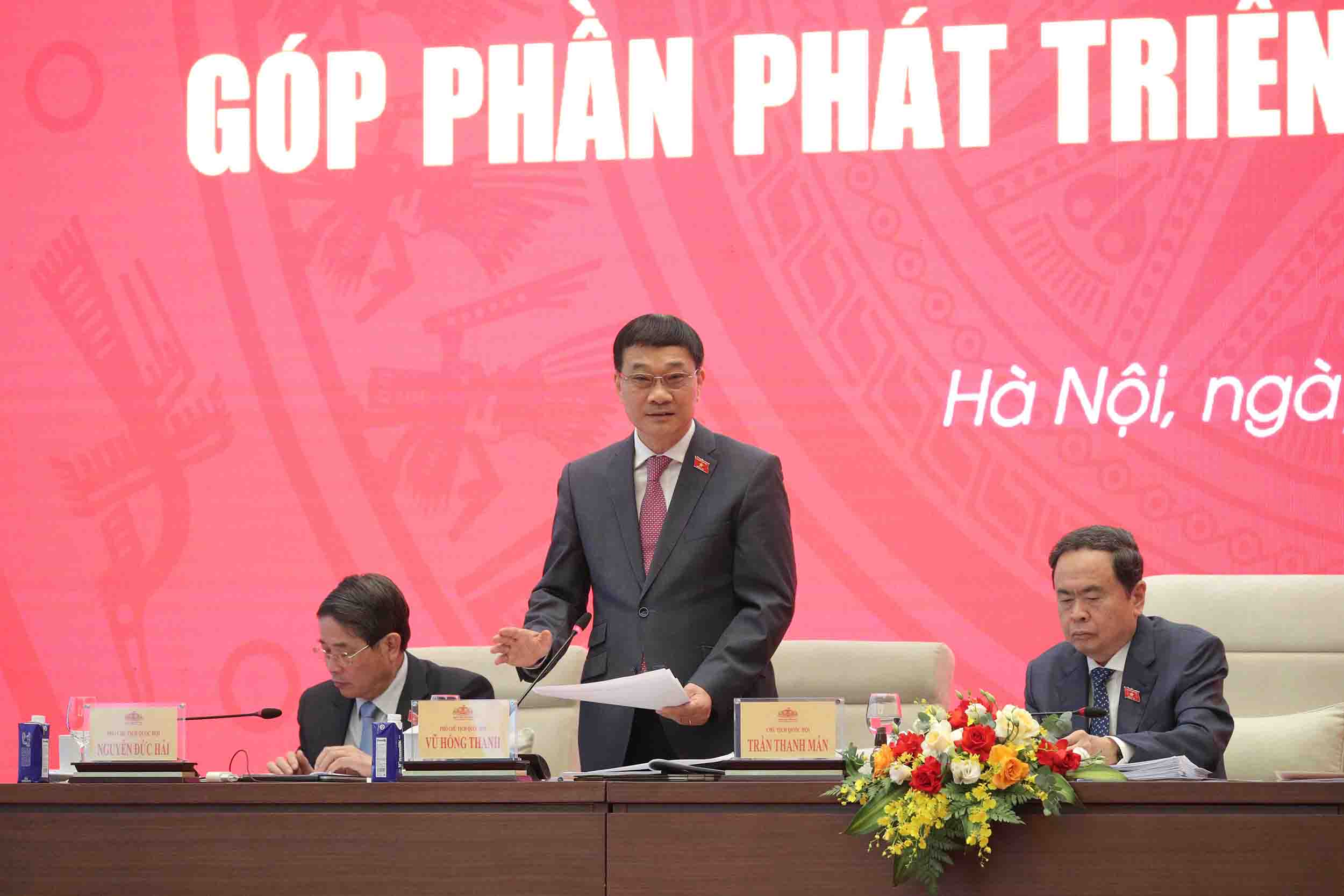 Pho Chu tich Quoc hoi Vu Hong Thanh. Anh: Pham Thang.