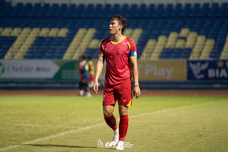 Que Ngoc Hai khoac ao Thanh Hoa. Anh: THFC