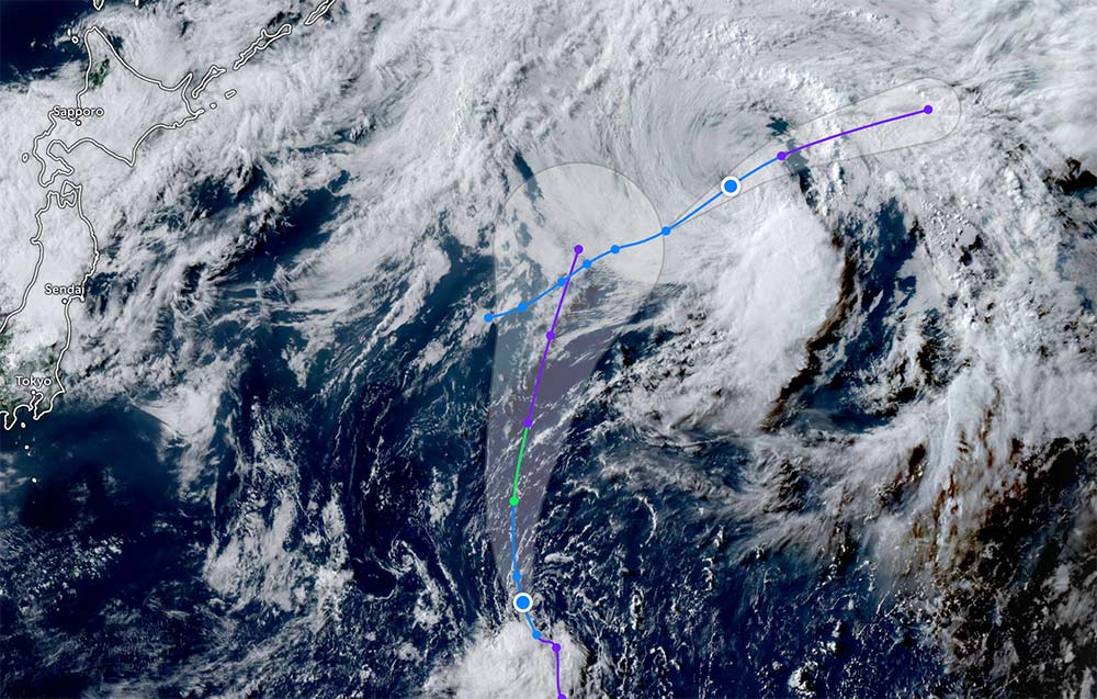 열대 저기압 15W(아래)는 열대 저기압으로 약화된 태풍 바일루(위)를 향해 순식간에 강화될 것으로 예상됩니다. 사진: JMA