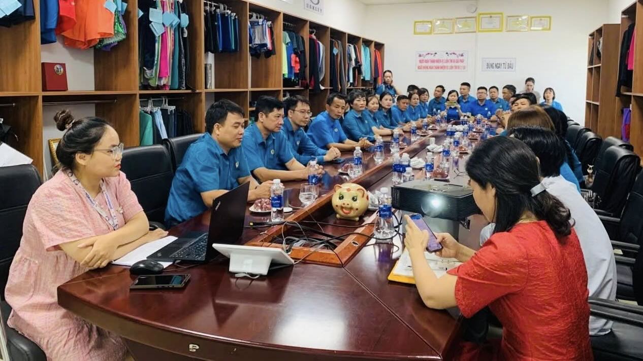 노동자를 대상으로 한 간부 노조 조직 업무 경험 공유 간부 교류회 분위기. 사진: 손하 후에 노조