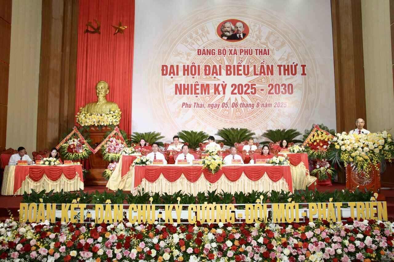 Phu Thai Commune organizes the 1st Party Congress, term 2025-2030. Photo: Hai Phong City Portal