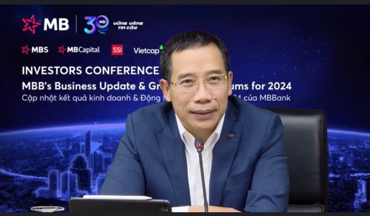 MB는 2025년 상반기 사업 결과와 2025년 하반기 방향을 업데이트하기 위해 투자자 회의를 개최합니다. 사진: MB