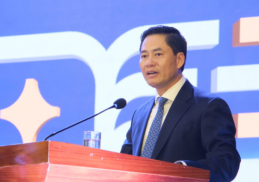 PGS.TS Bui Huu Toan, Bi thu Dang uy, Chu tich Hoi dong Hoc vien Ngan hang phat bieu khai mac buoi le. Anh: Ngoc Bich  