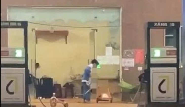 義母に虐待された姪の写真。クリップから切り取られた写真。