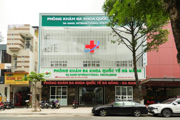 Administrative fine of 148.5 million VND for clinic owner with fake doctor in Da Nang. Photo: Nguyen My