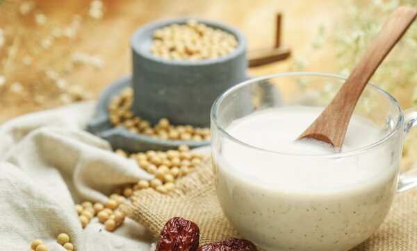 Risk of allergies and digestive disorders when regularly drinking oat milk. Photo: Thuy Duong