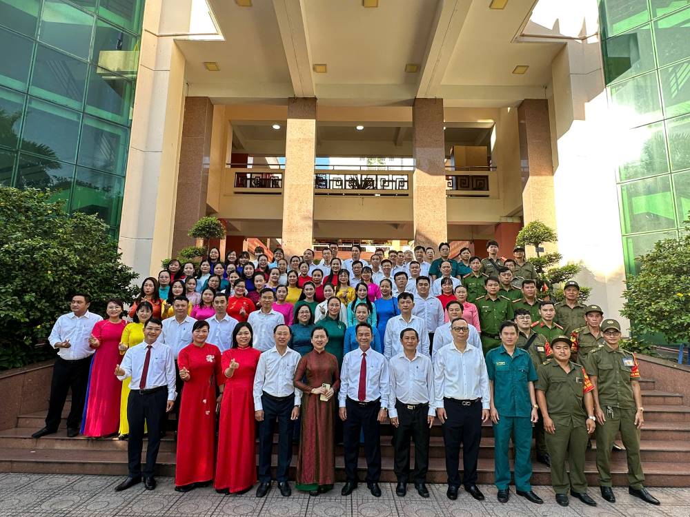 Dang uy phuong Tan Binh hoan toan thong nhat va nghiem tuc trien khai cac noi dung chi dao cua Thanh uy TPHCM. Anh: Minh Tam