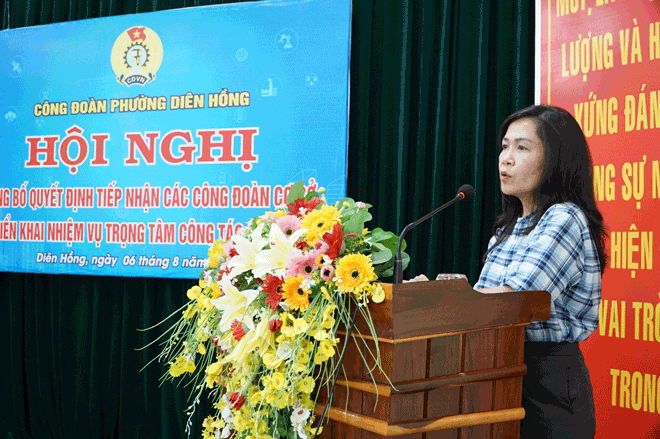 Ba Nguyen Thi Thanh Thuy – Pho Bi thu Thuong truc Dang uy phuong Dien Hong. Anh: Thanh Tuan