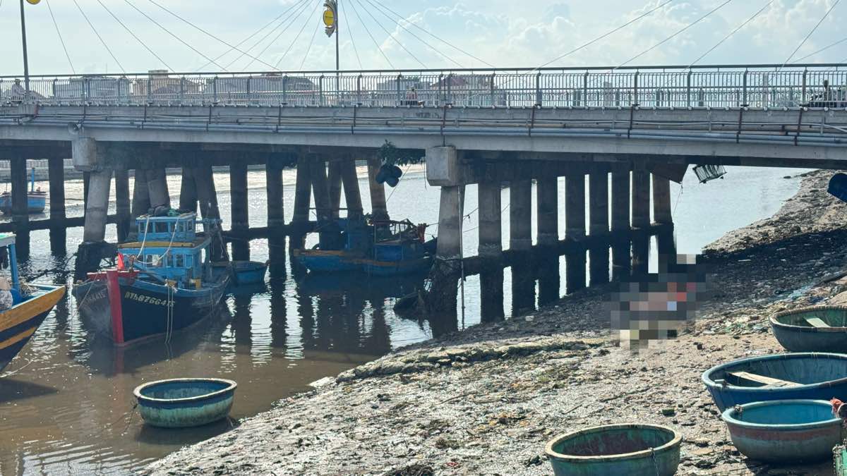 Emplacement pour amener le corps de la personne au rivage et signaler a la police. Photo : Duy Tuan